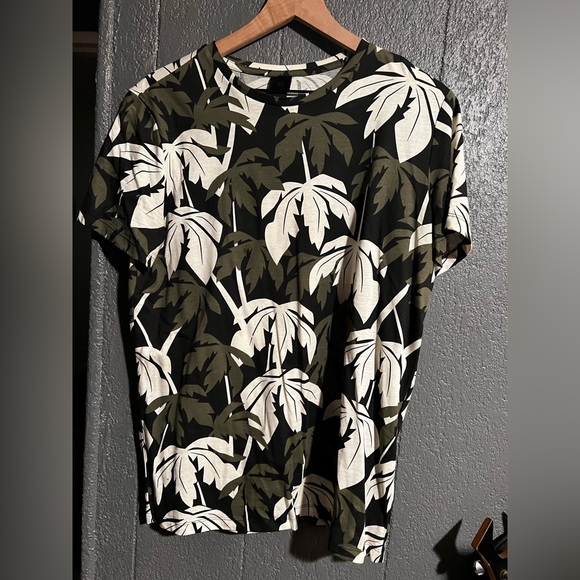 Men H&M T Shirt - Picture 1 of 3